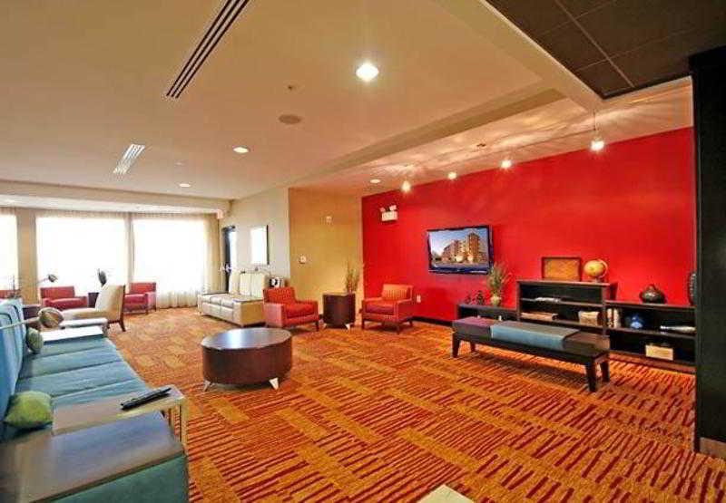 Courtyard Greensboro Airport Ngoại thất bức ảnh