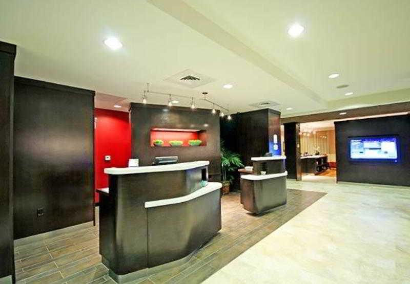Courtyard Greensboro Airport Ngoại thất bức ảnh