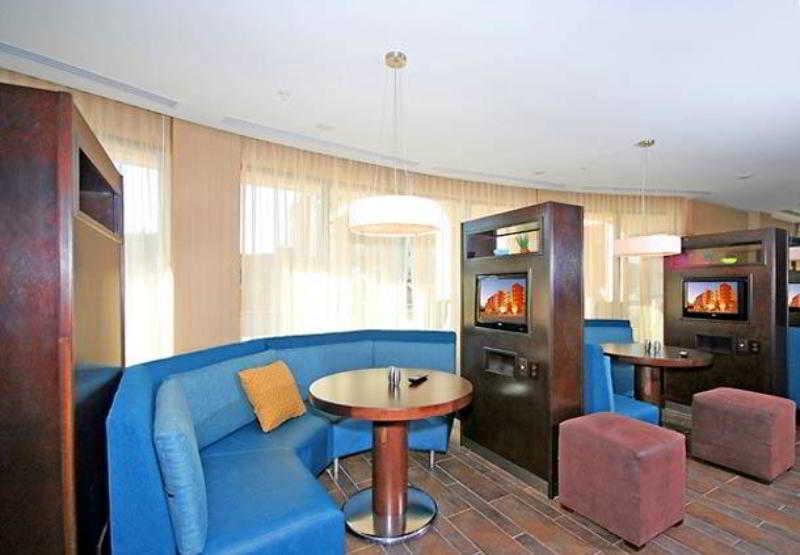 Courtyard Greensboro Airport Nhà hàng bức ảnh